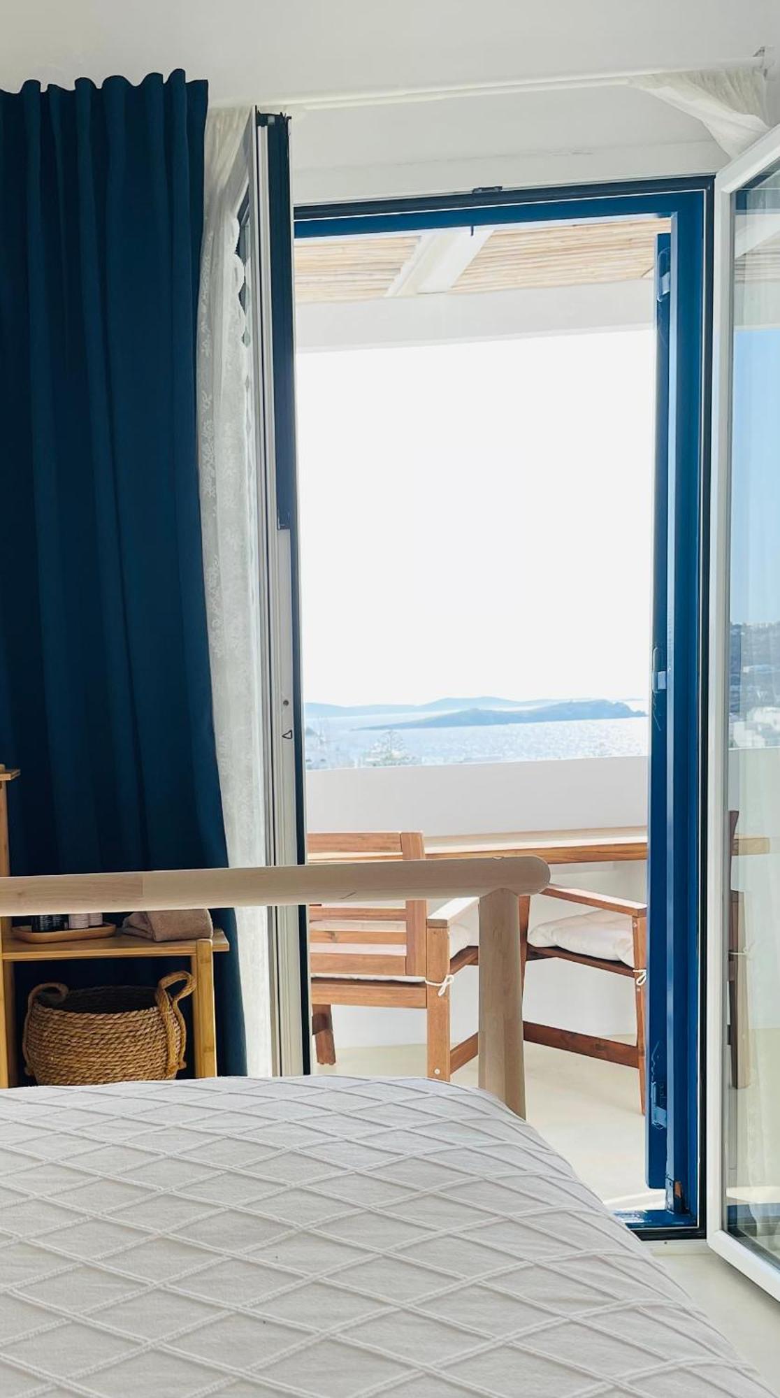 Mykonian Starling - Town N' Sunset View Apartment *